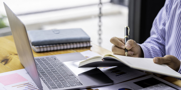 Financiación Hipotecaria para Empresas y Particulares Nafarroa · Asesoramiento sobre tipo de hipoteca (fija, variable, mixta, 90–100%, autopromotor, reforma o subrogación)